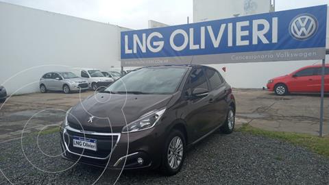 foto Peugeot 208 Allure 1.5 NAV usado (2018) precio $1.380.000