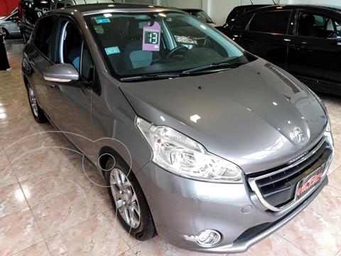 foto Peugeot 208 Allure 1.6 usado (2013) color Gris precio $1.480.000