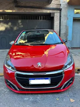 Peugeot 208 Allure 1.6 Aut usado (2019) color Rojo Rubi precio $5.800.000