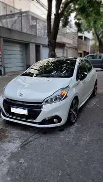 Peugeot 208 GT 1.6 THP usado (2018) color Blanco Nacre precio $17.000.000