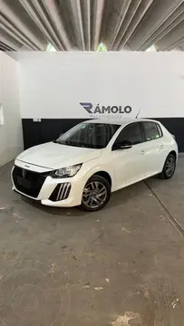 Peugeot 208 Allure Aut usado (2025) color Blanco Banquise precio $26.000.000