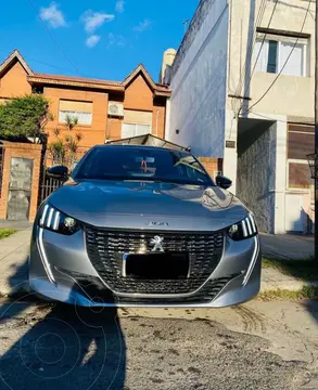 Peugeot 208 Roadtrip 1.6 Serie Especial Tiptronic usado (2022) color Gris Aluminium financiado en cuotas(anticipo $3.000.000 cuotas desde $25.000)