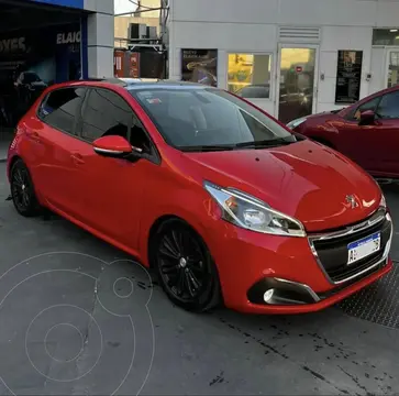 Peugeot 208 Feline 1.6 usado (2018) color Rojo precio $8.000.000