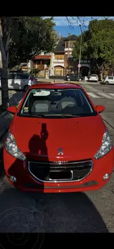 Peugeot 208 Allure 1.5 usado (2014) color Rojo precio u$s9.200