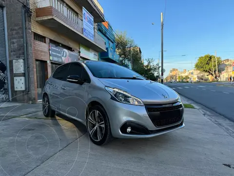 Peugeot 208 GT 1.6 THP usado (2019) color Gris Aluminium financiado en cuotas(anticipo $3.000.000 cuotas desde $235.000)