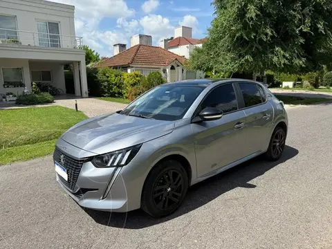 Peugeot 208 Style 1.6 Tiptronic usado (2023) color Gris financiado en cuotas(anticipo $2.000.000 cuotas desde $200.000)