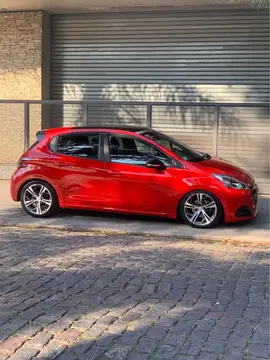 Peugeot 208 Feline 1.6 Pack Cuir usado (2015) color Rojo Aden financiado en cuotas(anticipo $10.000.000 cuotas desde $500.000)