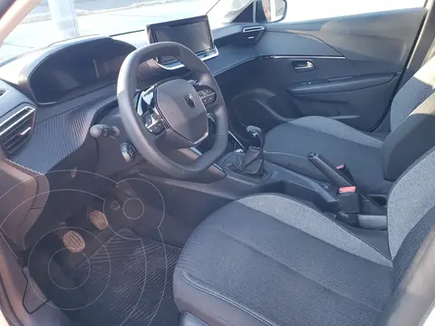 Peugeot 208 Active 1.6 usado (2021) color Gris precio $23.000.000