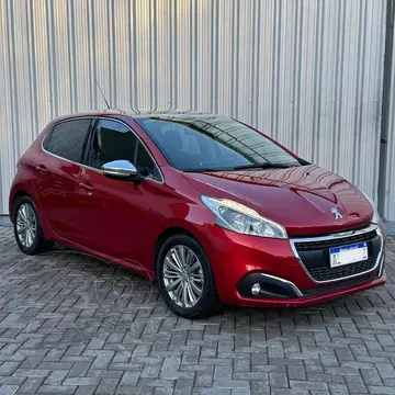 Peugeot 208 Feline 1.6 usado (2018) color Rojo precio $8.500.000