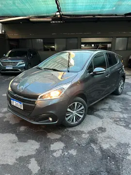 Peugeot 208 Feline 1.6 Aut usado (2020) color Gris precio $18.700.000