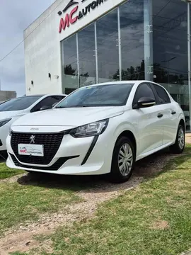 Peugeot 208 Like 1.2 usado (2023) color Blanco precio u$s15.000