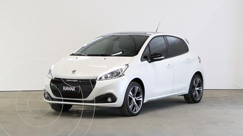 foto Peugeot 208 GT 1.6 THP usado (2020) color Blanco Nacré precio $2.750.000