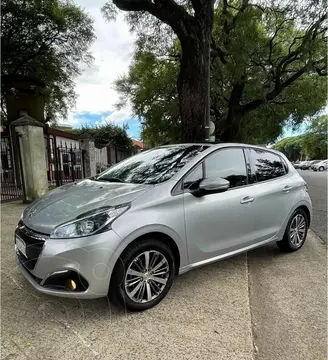 Peugeot 208 Feline 1.6 usado (2019) color Gris precio $7.500.000