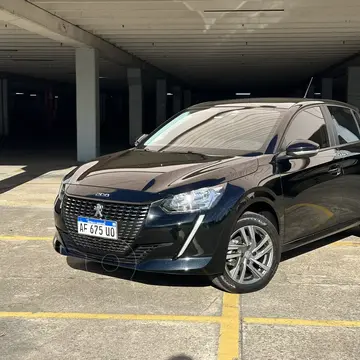 Peugeot 208 Active 1.6 usado (2022) color Blanco financiado en cuotas(anticipo $5.000.000 cuotas desde $300.000)