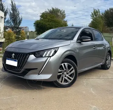 Peugeot 208 Feline 1.6 Tiptronic usado (2023) color Gris Aluminium precio $12.000.000