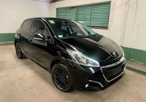 Peugeot 208 Feline 1.6 usado (2020) color Negro financiado en cuotas(anticipo $6.500.000 cuotas desde $200.000)