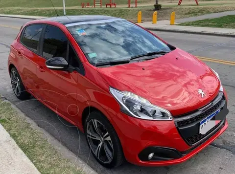 Peugeot 208 Active 1.6 usado (2019) color Rojo Aden precio $2.800.000