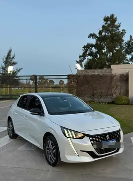 Peugeot 208 Feline 1.6 usado (2023) color Blanco Banquise financiado en cuotas(anticipo $10.850.000)