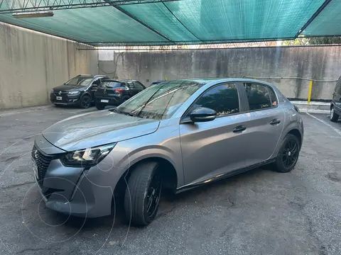 Peugeot 208 Allure 1.6 Tiptronic usado (2023) color Gris Aluminium financiado en cuotas(anticipo $8.500.000)