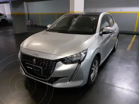 Peugeot 208 Active 1.6 usado (2021) color Plata precio u$s14.500