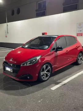 Peugeot 208 GT 1.6 THP usado (2018) color Rojo Aden financiado en cuotas(anticipo $7.000.000)