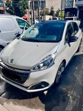 Peugeot 208 1.2L 5P GT-Line Puretech Aut 110HP usado (2016) color Blanco Perla precio $9.980.000