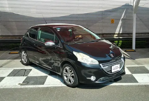 Peugeot 208 1.6L Feline 3P usado (2014) color Negro precio $143,000