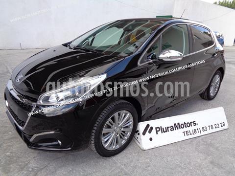foto Peugeot 208 1.2L Allure PureTech usado (2019) color Negro precio $209,000