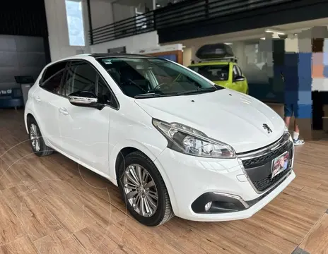 Peugeot 208 1.6L Allure Aut usado (2019) color Blanco precio $220,000