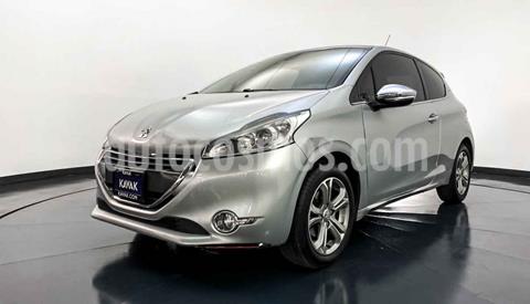 foto Peugeot 208 1.6L Féline usado (2014) color Plata precio $154,999