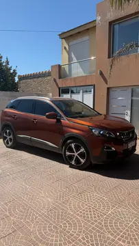Peugeot 3008 Allure Tiptronic usado (2018) color Bronce precio u$s22.000