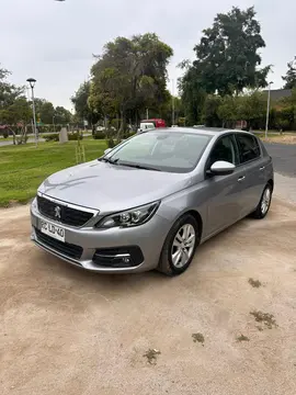 Peugeot 3008 1.5L Active BlueHDI 130HP usado (2021) color Plata precio $12.800.000