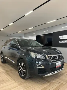 Peugeot 3008 1.6L Allure Pack usado (2020) color Azul Oscuro precio $349,000