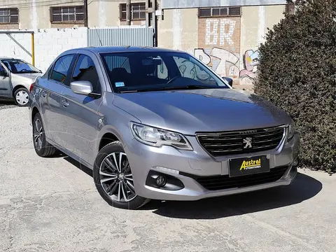 Peugeot 301 Allure 1.6 usado (2018) color Gris financiado en cuotas(anticipo $9.000.000)