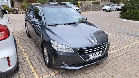 Peugeot 301 1.6L Active HDi usado (2016) color Gris precio $8.000.000