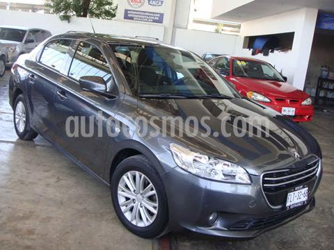 foto Peugeot 301 Active Aut usado (2016) color Gris precio $180,000