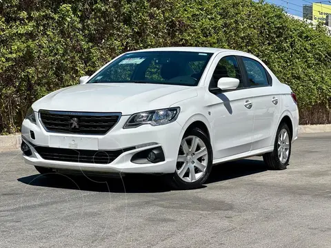 Peugeot 301 1.6L Allure HDi usado (2022) color Blanco precio $235,000