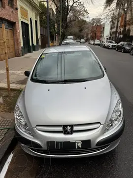 Peugeot 307 5P 1.6 XR usado (2005) color Gris precio $11.000.000