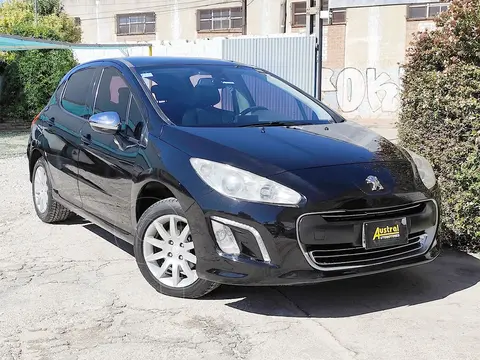 Peugeot 308 Allure usado (2014) color Negro financiado en cuotas(anticipo $8.000.000)