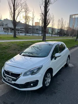 Peugeot 308 Active usado (2016) color Blanco Banquise financiado en cuotas(anticipo $8.000.000 cuotas desde $300.000)