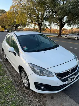 Peugeot 308 Active usado (2016) color Blanco Banquise financiado en cuotas(anticipo $8.000.000 cuotas desde $500.000)