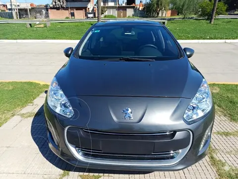 Peugeot 308 Allure NAV usado (2014) color Gris Grafito precio $15.800.000
