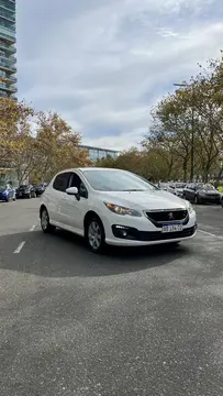 Peugeot 308 Active NAV usado (2018) color Blanco Banquise precio u$s15.900