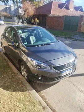 Peugeot 308 Allure HDi usado (2016) color Gris Grafito precio $15.500.000