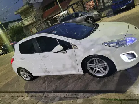 Peugeot 308 Feline usado (2013) color Blanco precio u$s10.000