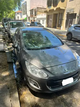 Peugeot 308 Allure NAV usado (2013) color Gris Grafito precio u$s11.000