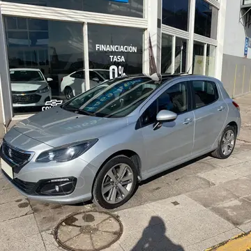 Peugeot 308 Feline THP usado (2017) color Plata precio $17.500.000