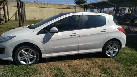 Peugeot 308 Feline usado (2012) color Blanco precio u$s9.000