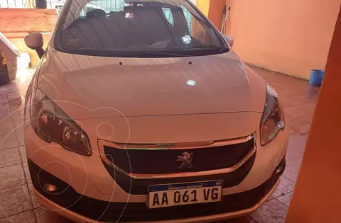 Peugeot 308 Allure Pack usado (2016) color Blanco precio $16.000.000