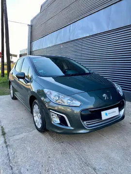 foto Peugeot 308 Active usado (2012) color Verde precio $3.400.000